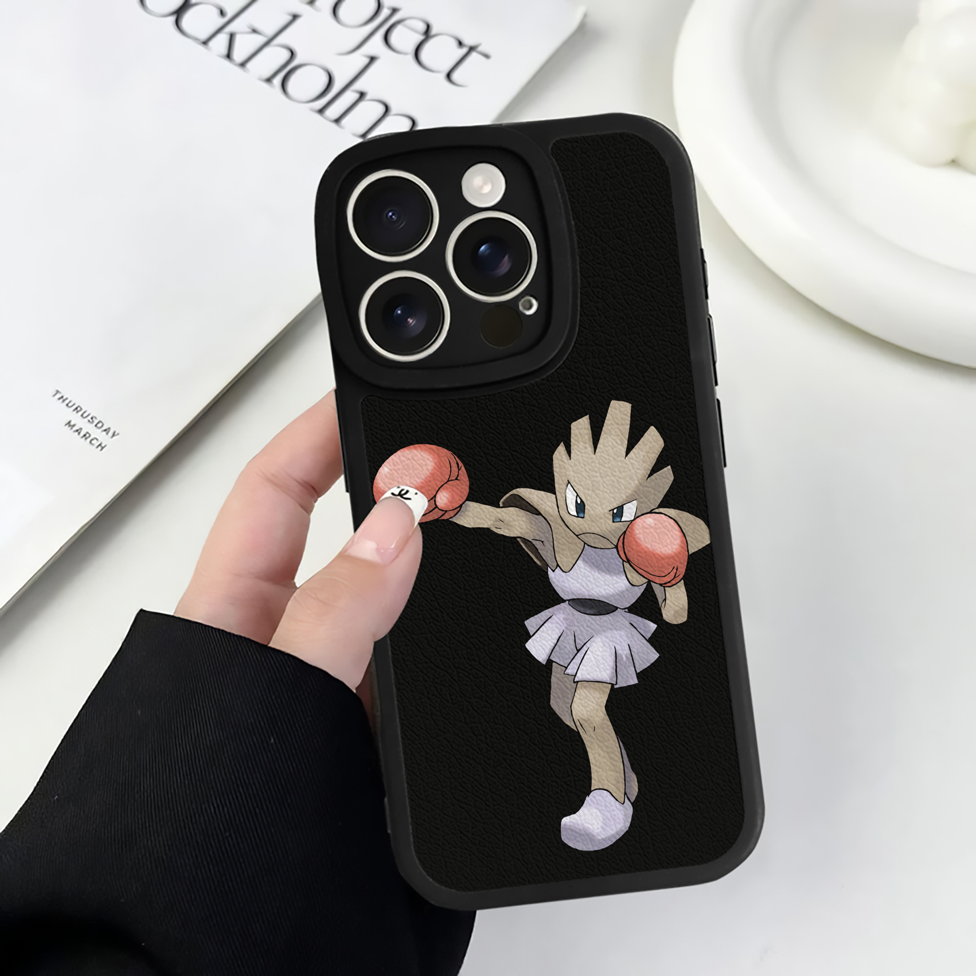 （画像用） ポケットモンスター Pokémon 【iPhone 16シリーズ対応】シリコンスマホケース（レザー調） 材質：シリコン